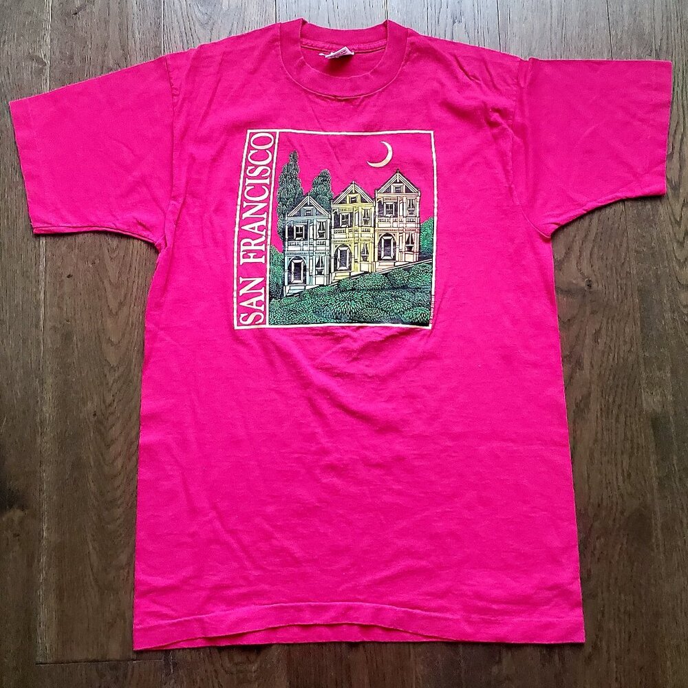 SAN FRANCISCO Graphic T-Shirt Neighborhood City Scene Hot Pink Crescent Moon